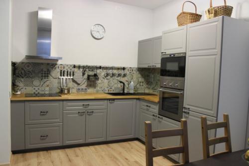 Встроенная кухня, что такое. Встроенная кухня: плюсы и минусы 05 Встроенная кухня, что такое. Встроенная кухня: плюсы и минусы 05