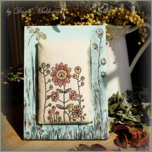 Как использовать вышивку. Необычное саше в деревянной рамке - и еще одна идея,куда применить вышивку!!!