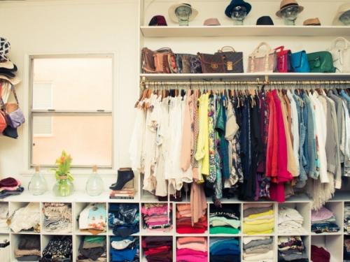 Что придумать вместо шкафа. Нет громоздким шкафам: другой подход к хранению вещей