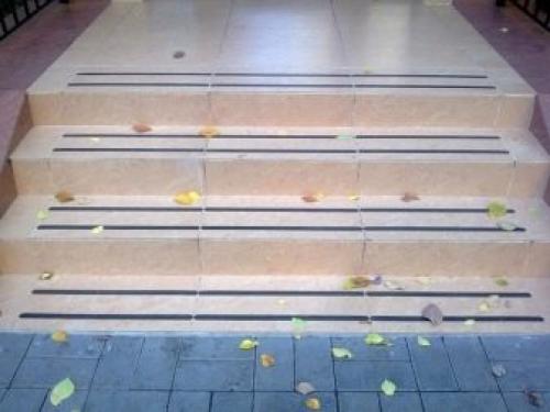 Виды напольных покрытий для квартиры плюсы и минусы. Линолеум 09 Виды напольных покрытий для квартиры плюсы и минусы. Линолеум 09