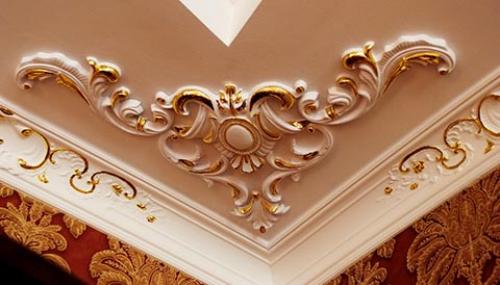 Какая лепнина лучше гипс или полиуретан. Гипсовая лепнина или полиуретан: что лучше?