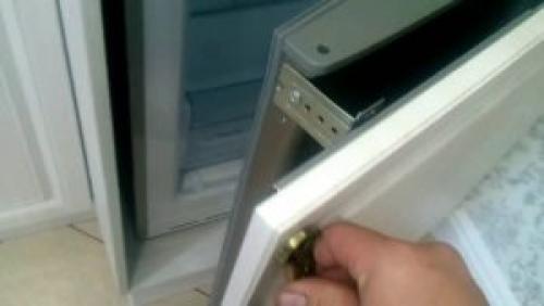 Как встроить встраиваемый холодильник. Можно ли встроить обычный холодильник в шкаф