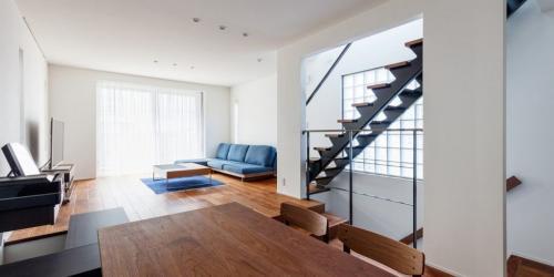 Косоур. Лестницы на косоурах прямые и с поворотом