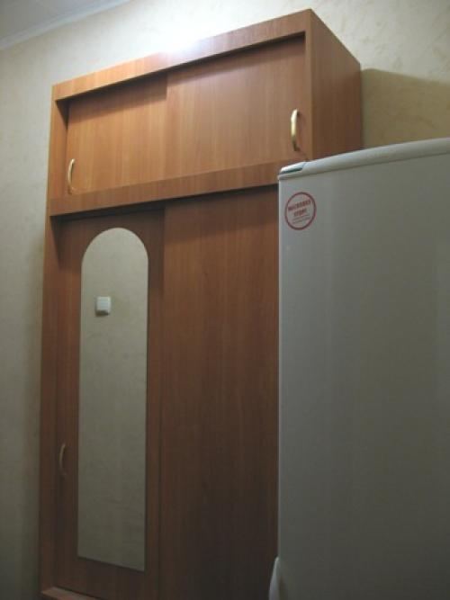 Как холодильник спрятать на кухне. Холодильник, встроенный в шкаф 03 Как холодильник спрятать на кухне. Холодильник, встроенный в шкаф 03