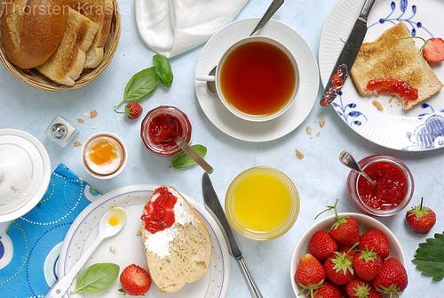 Рисунок сервировка стола к завтраку. Сервировка стола к завтраку