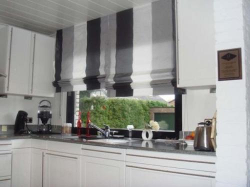 Как повесить римскую штору к стене. Варианты крепления римской жалюзи