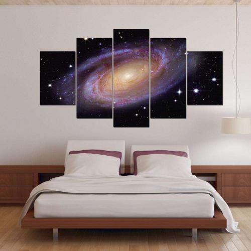 Как повесить картины на стену красиво. 5 ошибок размещения картин на стенах