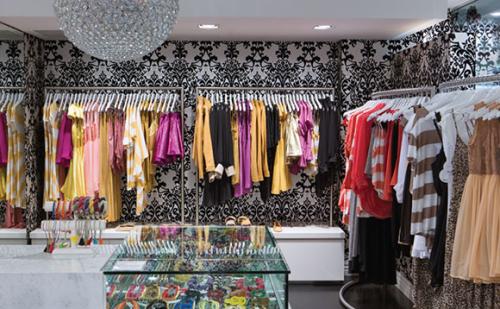 Идеи гардеробной в однокомнатной квартире. Вместительный гардероб в маленькой комнате: особенности хранения