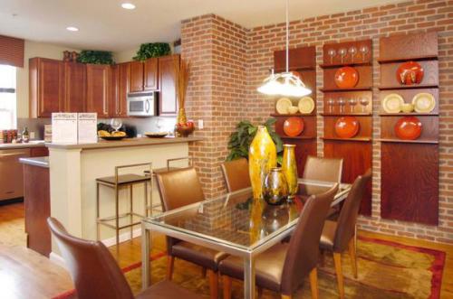 Стены под кирпич в интерьере, как сделать. Кирпичная кладка в интерьере кухни: стоит ли делать?