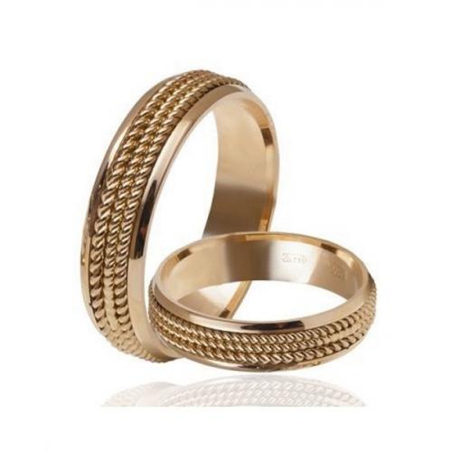 Алмазное напыление на золоте. Особенности обручальных колец с алмазной гранью