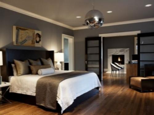 Как оформить пустую стену. Чем украсить стены комнаты – картины и полки 18