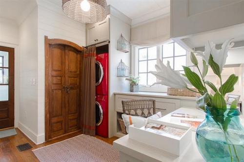 Постирочная комната в квартире маленькая. 10 самых популярных фото прачечных по версии наших читателей – идеи, которые стоит воплотить в жизнь 19 Постирочная комната в квартире маленькая. 10 самых популярных фото прачечных по версии наших читателей – идеи, которые стоит воплотить в жизнь 19