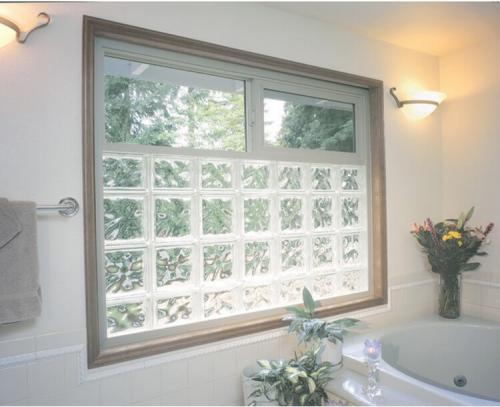 Как оформить маленькое окно в ванной. Декорирование окна в ванной комнате