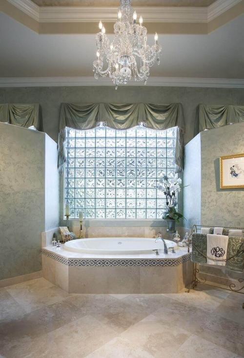 Как оформить маленькое окно в ванной. Декорирование окна в ванной комнате