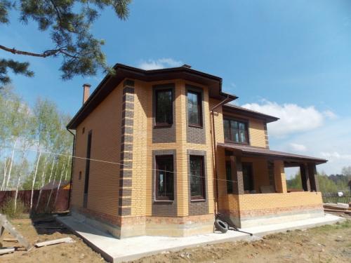 Как построить двухэтажный дом из кирпича. Преимущества дома из кирпича