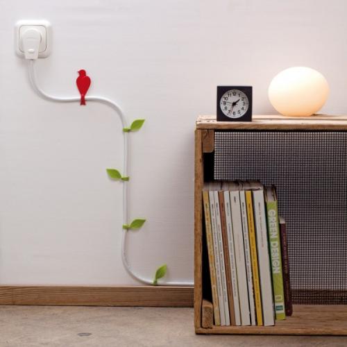 Как спрятать провода от телевизора висящего на стене. Как спрятать на стене провода от телевизора: способы декорирования проводки