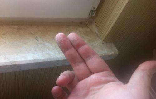 Чем замазать деревянные окна. Чем заделать щели в деревянных окнах?