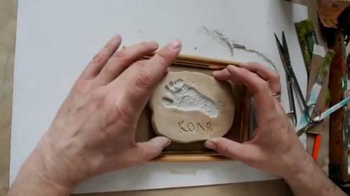 Как развесить картины на стене красиво в интерьере. 5 ошибок размещения картин на стенах