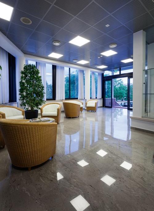 Стеновые панели на потолок. Обзор видов и моделей панелей для потолка