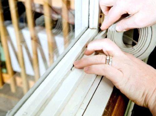 Чем заделать щель между окном и откосом. Аккуратный силиконовый шов в отделке и ремонте (жидкий пластик)