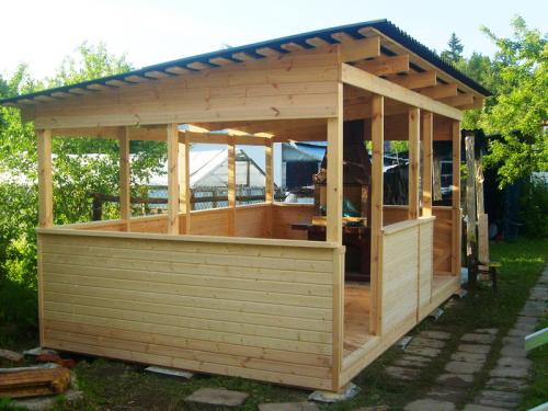 Односкатная крыша для беседки. Беседка с односкатной крышей