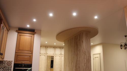 Натяжные потолки в старом деревянном доме. О преимуществах натяжных потолков