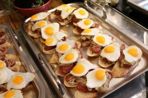 Брускетта рецепт в домашних условиях. Брускетта: рецепты в домашних условиях