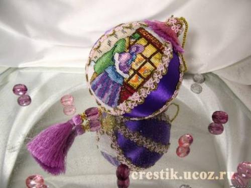 Новогодние шары из атласных лент. Мастер-класс «Новогодние шары из лент» 43