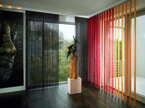 Шторы нити в интерьере. Преимущества и недостатки нитяных штор 05 Шторы нити в интерьере. Преимущества и недостатки нитяных штор 05