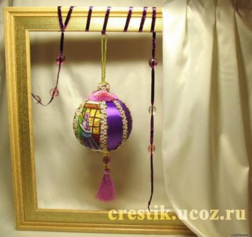 Новогодние шары из атласных лент. Мастер-класс «Новогодние шары из лент» 44