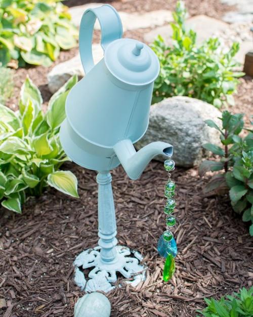 Красивый сад возле дома. Декор сада своими руками