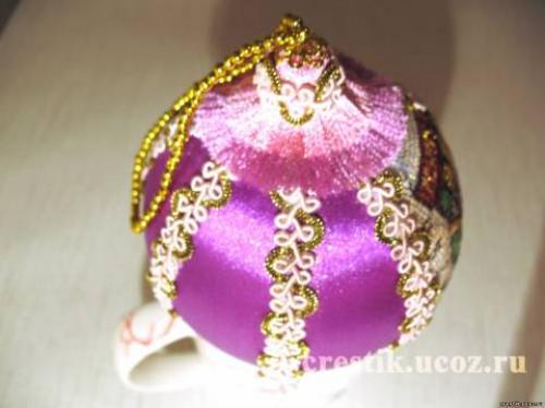 Новогодние шары из атласных лент. Мастер-класс «Новогодние шары из лент» 41