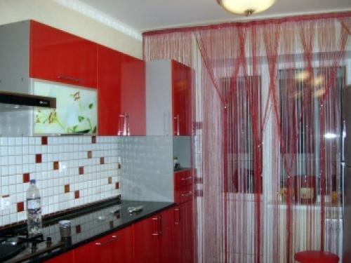 Шторы нити в интерьере. Преимущества и недостатки нитяных штор 07 Шторы нити в интерьере. Преимущества и недостатки нитяных штор 07