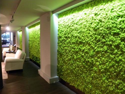 Имитация водопада на стене. Кусочек настоящего водопада в доме и еще 5 уникальных вариантов роскошного декорирования стен