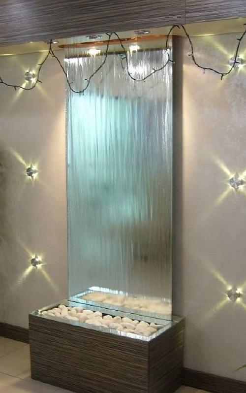 Имитация водопада на стене. Кусочек настоящего водопада в доме и еще 5 уникальных вариантов роскошного декорирования стен 16