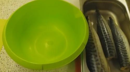 Как засолить скумбрию. Солим свежемороженную скумбрию в рассоле