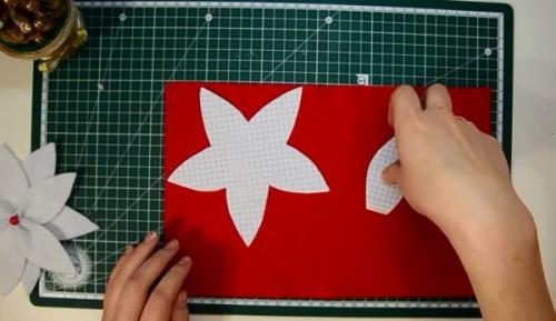 Украшения на новый год 2019 своими руками. Новогодний венок