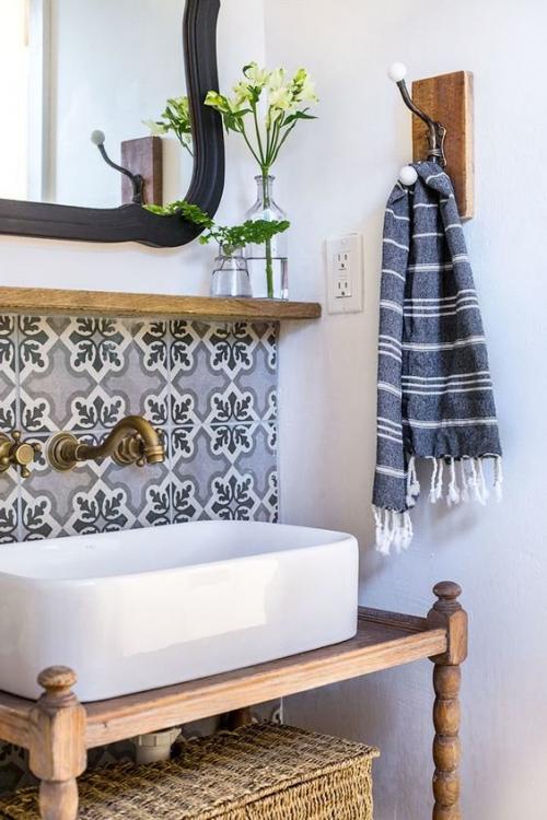 Идеи покраски стен в ванной. Идеи для маленьких ванных комнат: керамическая плитка или покраска