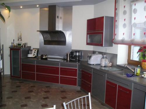 Кухня с алюминиевым профилем. Что нужно знать о фасадах для кухни в алюминиевой рамке 15 Кухня с алюминиевым профилем. Что нужно знать о фасадах для кухни в алюминиевой рамке 15