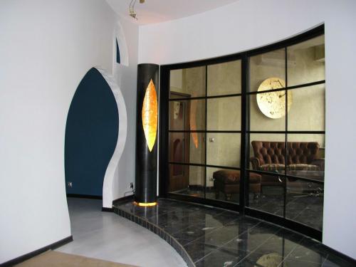 Разделить комнату на две стеной. 6 главных способов, как правильно разделить комнату на 2 зоны