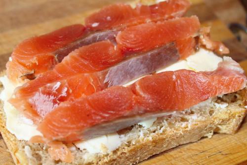 Засолить красную рыбу в масле. Красная рыба сухого посола