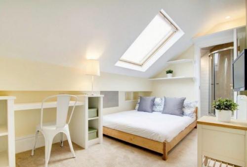 Дизайн комнаты 12 кв м. Подбор мебели для маленькой спальни