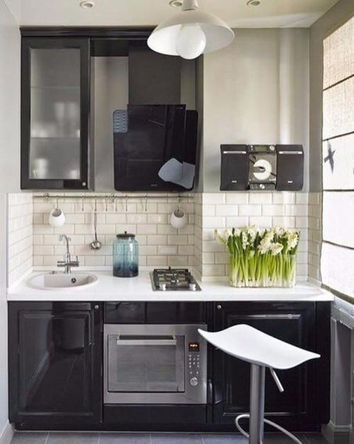 Как разместить на кухне бытовую технику. Как правильно разместить технику на кухне: 6 лучших вариантов 14 Как разместить на кухне бытовую технику. Как правильно разместить технику на кухне: 6 лучших вариантов 14