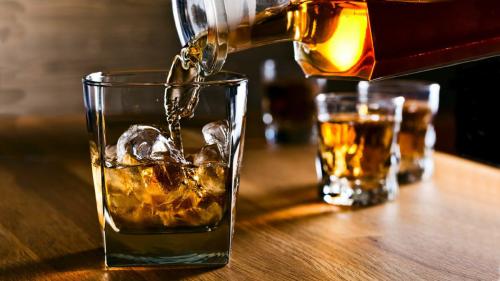 Виски со швепсом. Чем кроме колы разбавляют виски. 5 самых популярных вариантов