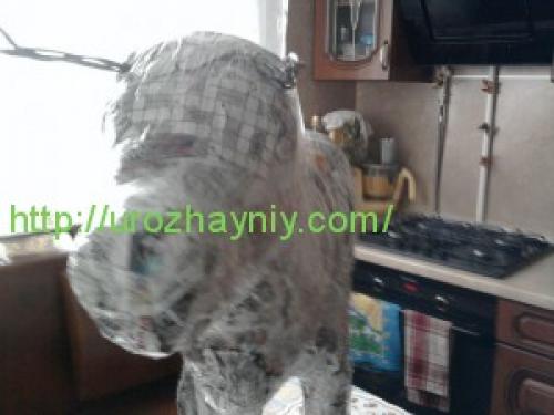 Корова из пластиковых бутылок своими руками. Бычок из пластиковой бутылки. Автор Ольга Короннова