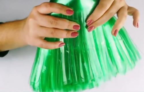 Метла из бутылок пластиковых. Как изготовить прочную бюджетную метлу на каждый день из обычных пластиковых бутылок