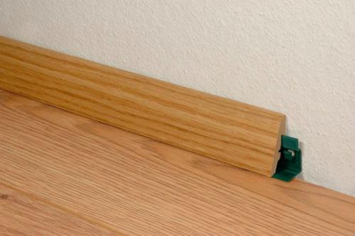 Как подобрать плинтус к ковролину. Виды напольных плинтусов и потолочных