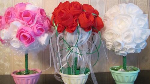 Топиарий из цветов. Топиарий из бумаги гофре