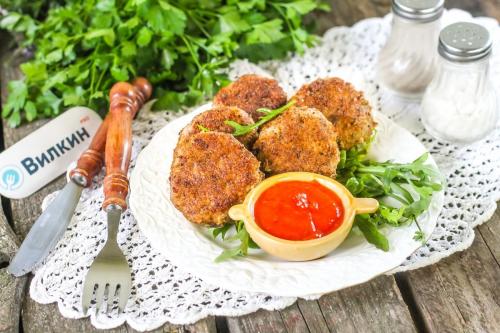 Как сделать фарш сочным без лука. Мясные котлеты без лука