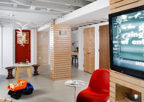 Светлые стены темный пол. Сочетание пола и дверей 09